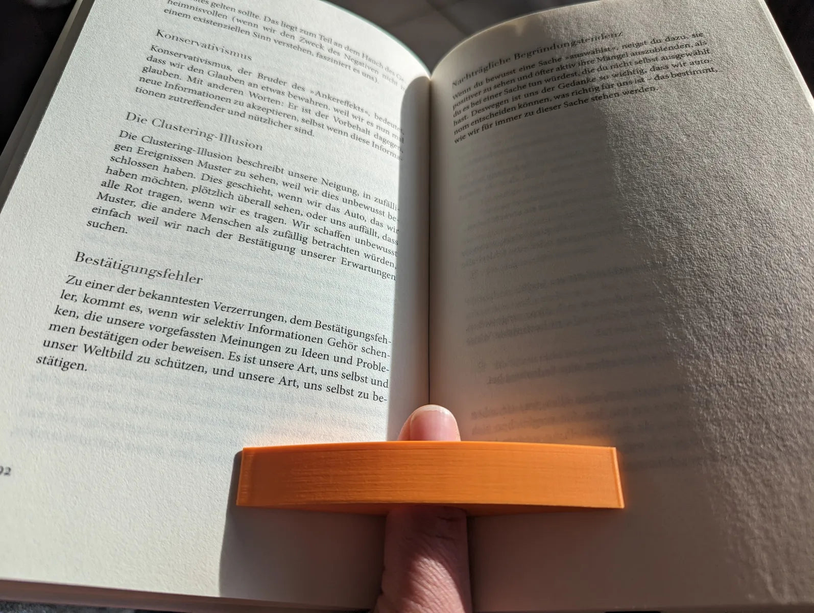4 Pack Thumb Book Page Holder Book Thumb Page Holders for Reading Lover Bookmark
