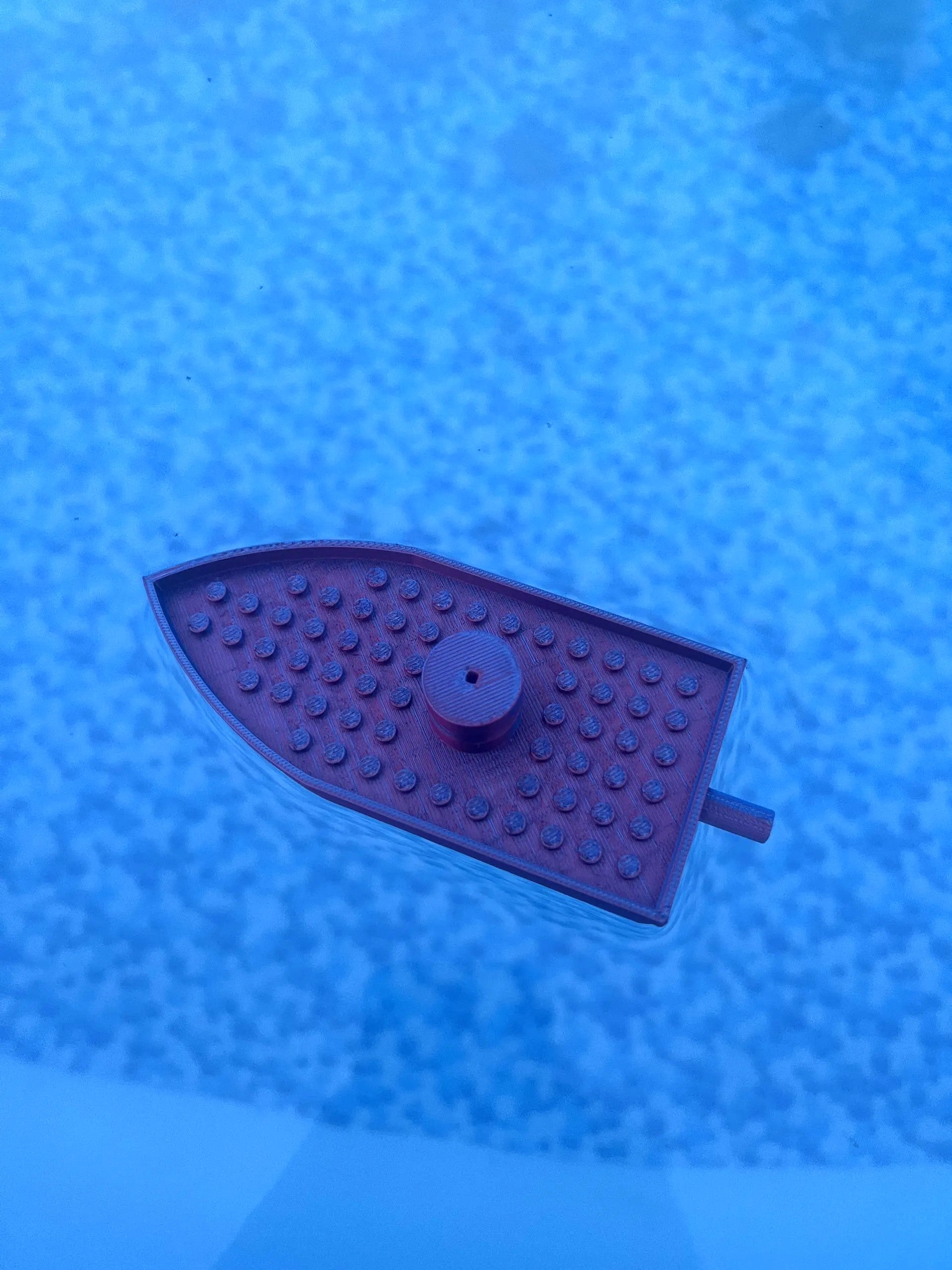 Balloon Lego Boat for Bath or Pool - Fun Floating Toy for Kids in Bathtub & Pool