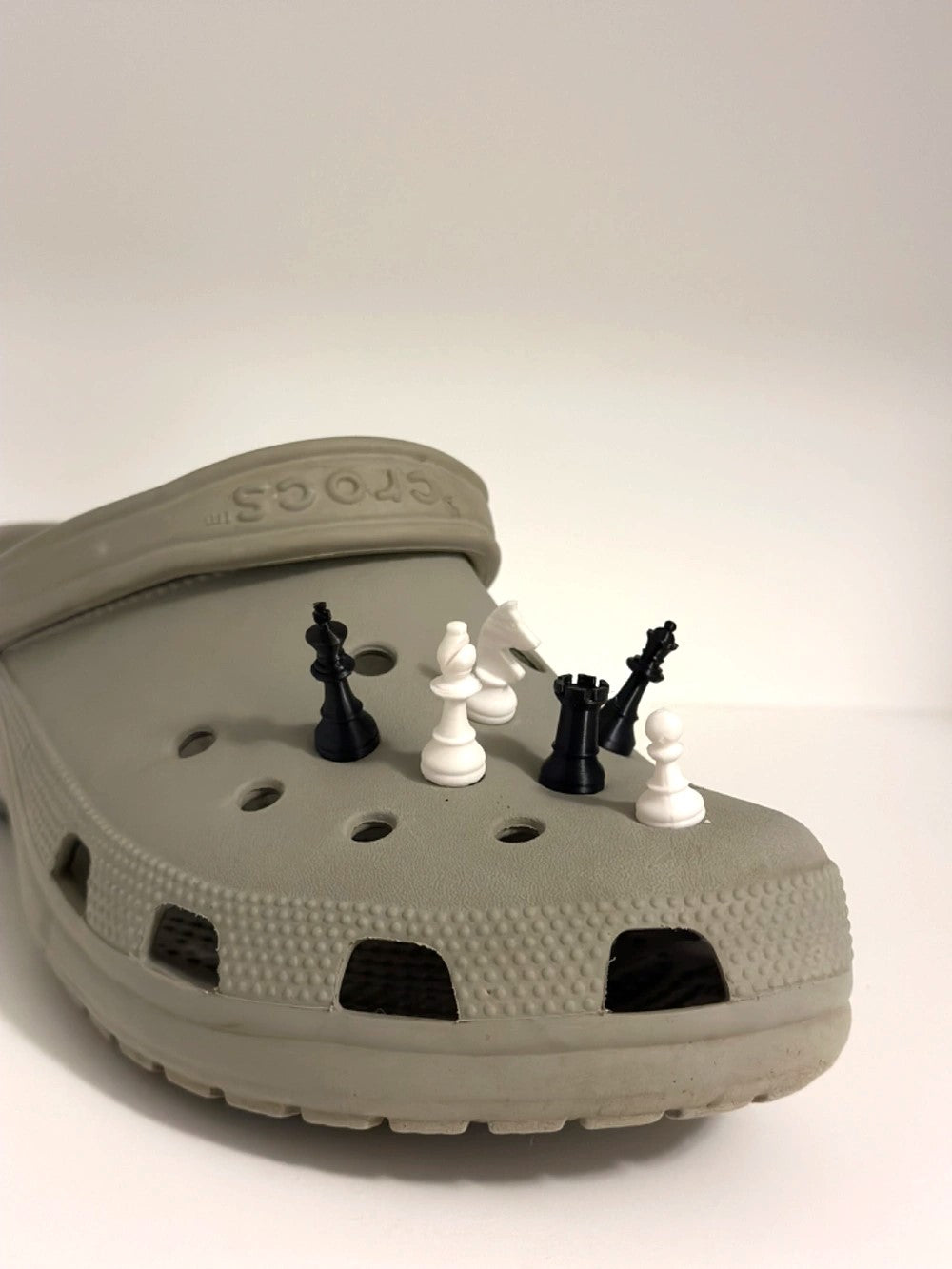 Chess Pieces Shoe Charms - 6 Pcs Charms - Classic Black and White Set for Shoes