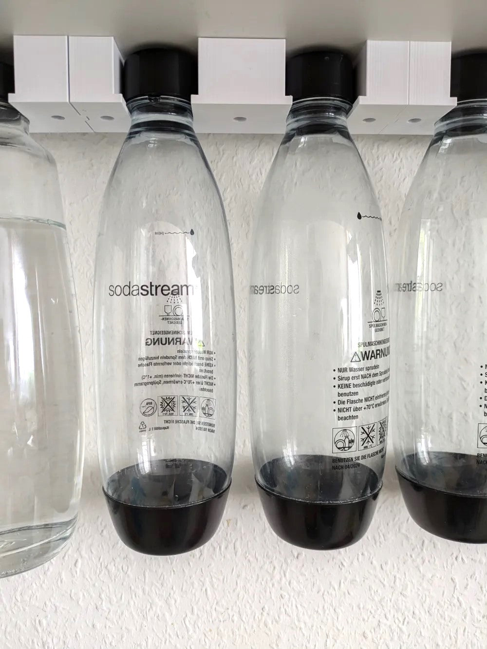 Soda stream Bottle Holder - Wall Mounted Holder Drainer for 2 Crystal Bottles