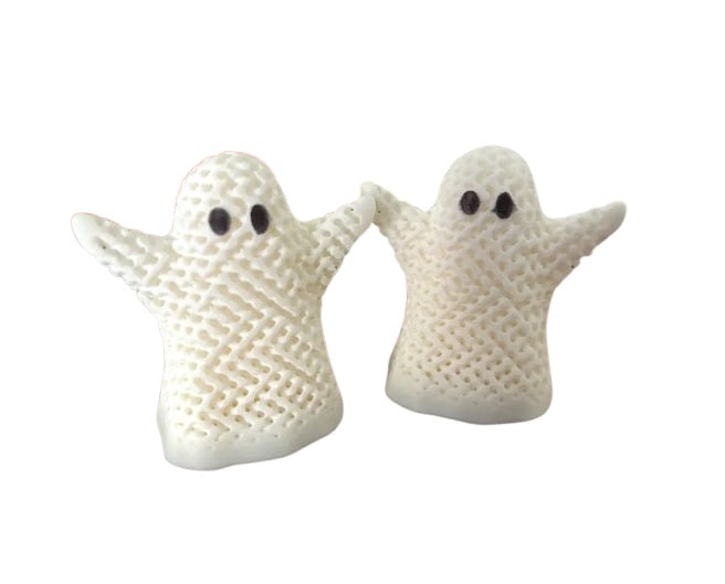 Volumetric Ghost Halloween Decoration - Spooky Indoor Decor Plastic Ghost