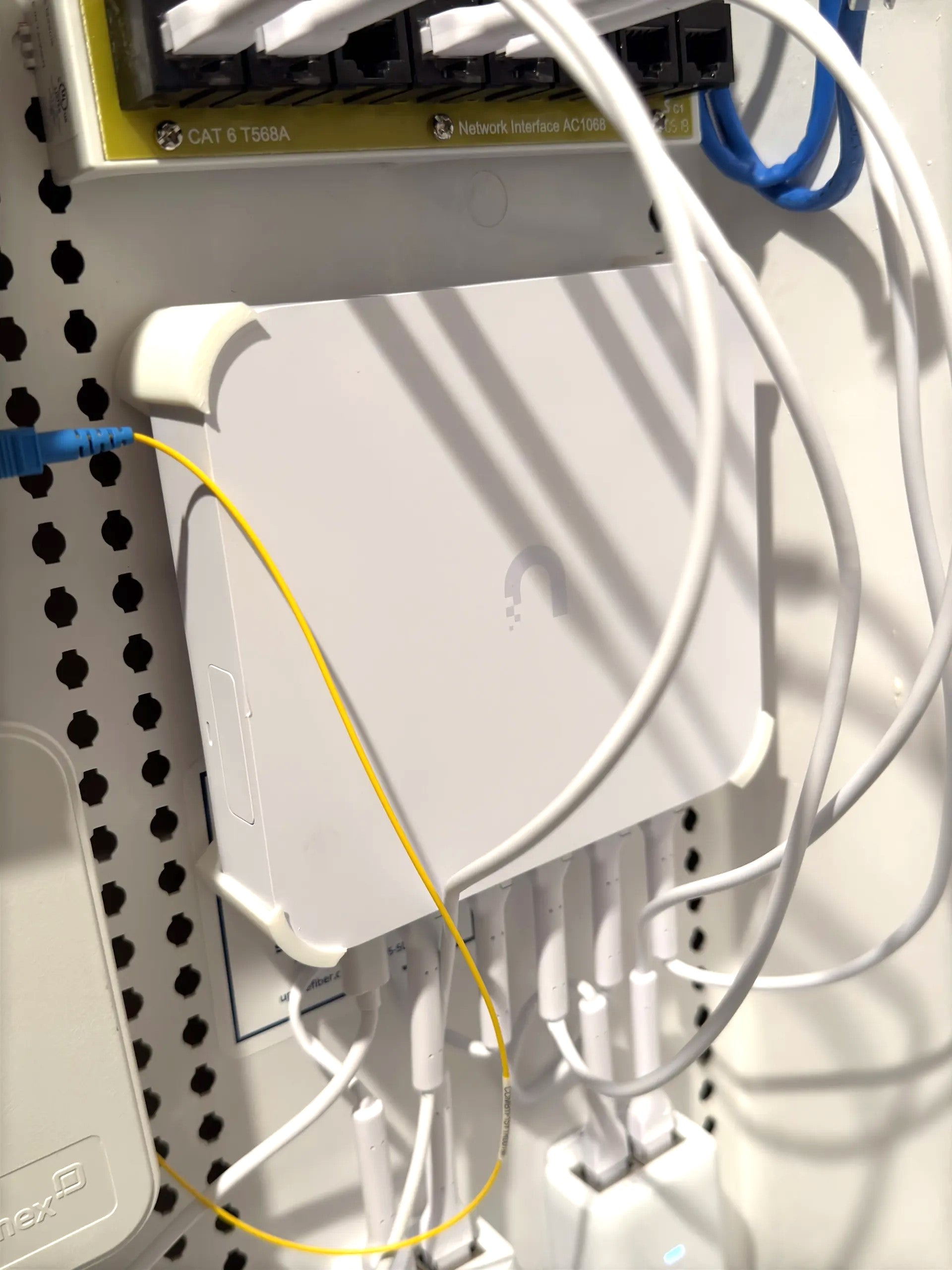 Unifi Cloud Gateway Ultra and Max Wall Mount UCG – Sleek and Durable Bracket