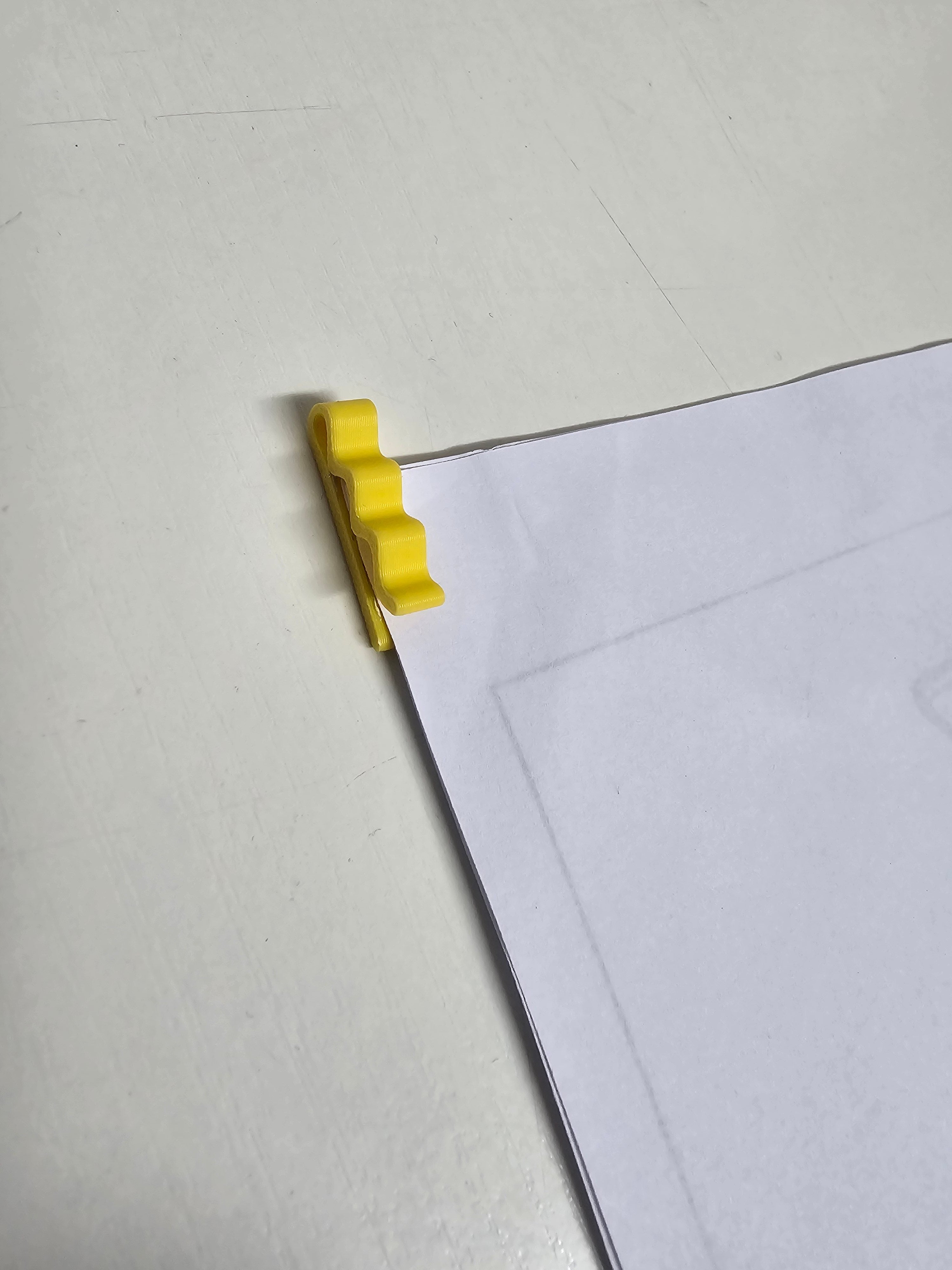 Simple Multi Purpose Plastic 20 Clips Pack - Organize, Seal, and Secure with Ease!