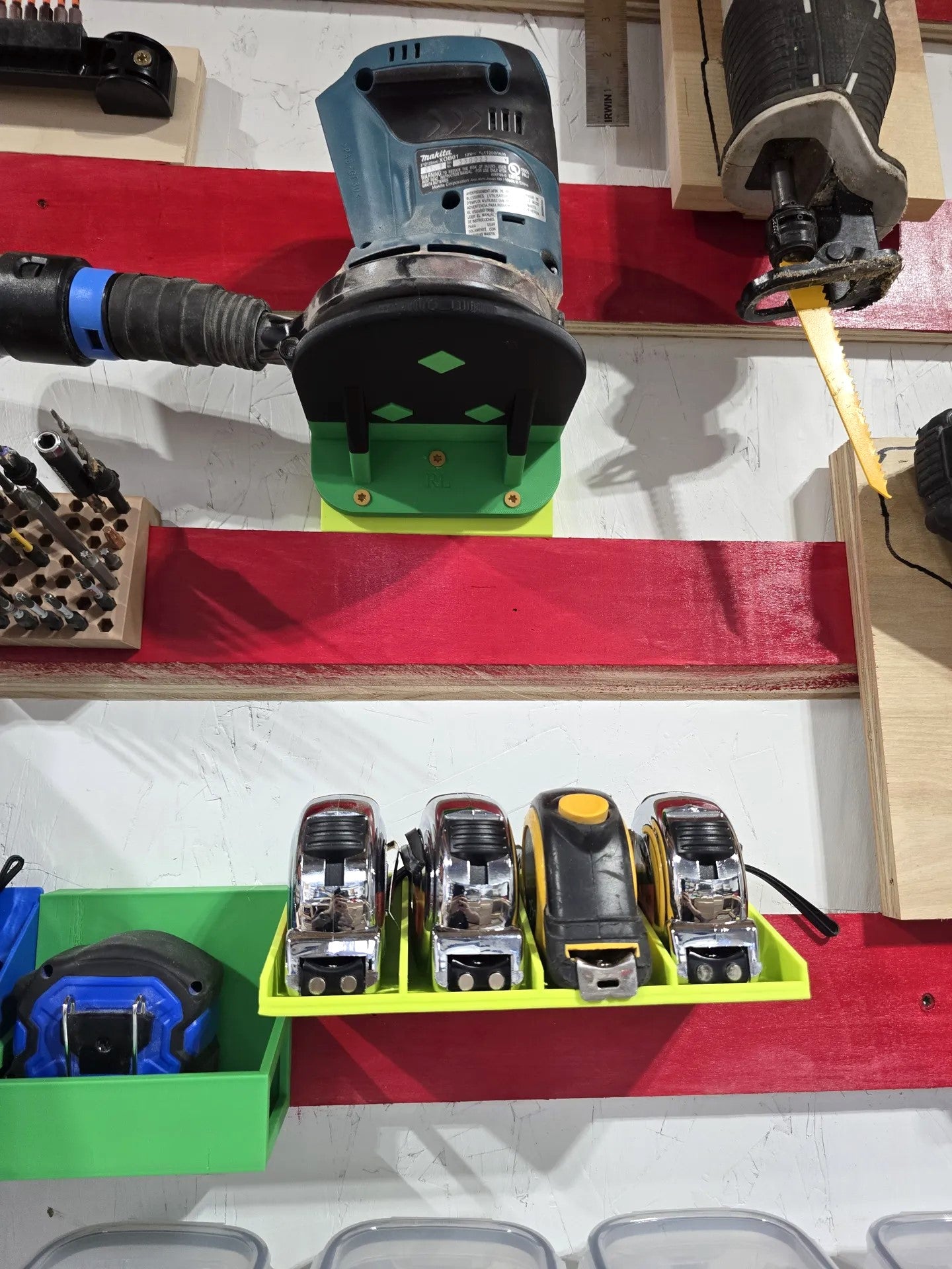 Makita DBO180 18V Wall Mount – Secure Holder for Orbital Sander Storage