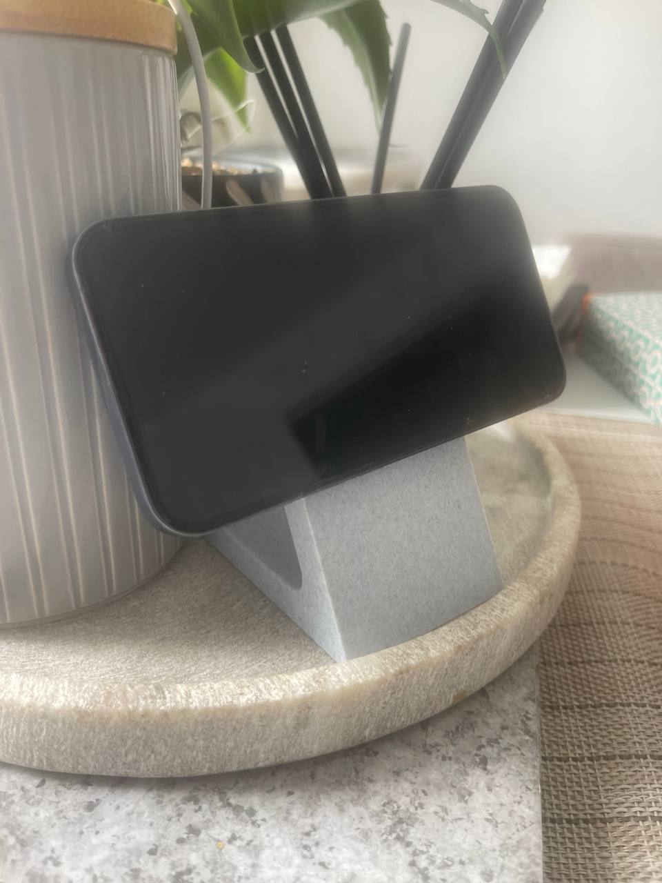 Magsafe iPhone stand-Without Magsave